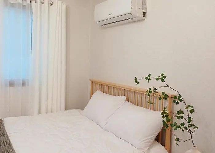 Apartamento Songjeong Station 7 Minutes On Foot, Gimpo Airport 2 Minutes, Hongdae 25 Minutes, Station 30 Minutes , Luggage Storage, Airport Bus